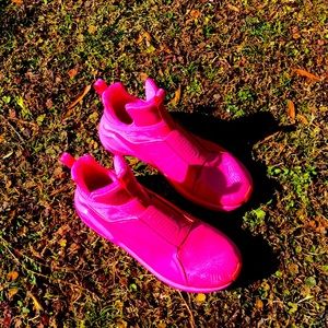 Puma Pink Running Shoe (Laceless)